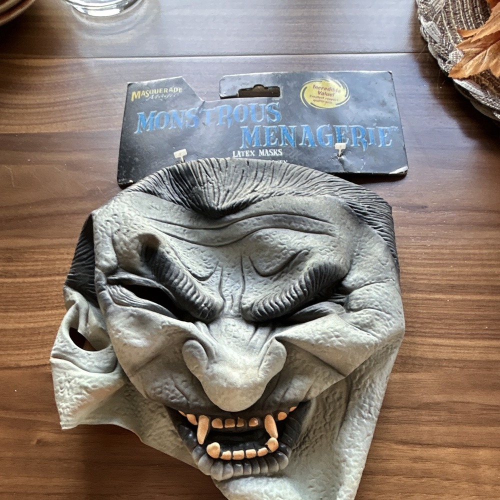 Masquerade Magic Full Head Latex Monster Face Mask Dracula One Size vintage 2000